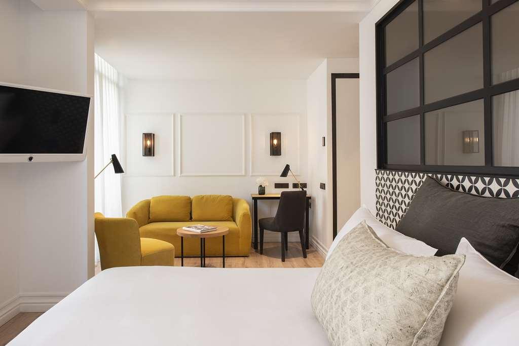 Serras Barcelona Room photo